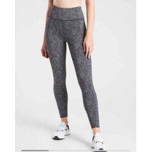 Athleta Ultimate Stash Textured 7/8 Tights Black and White Leggings Small